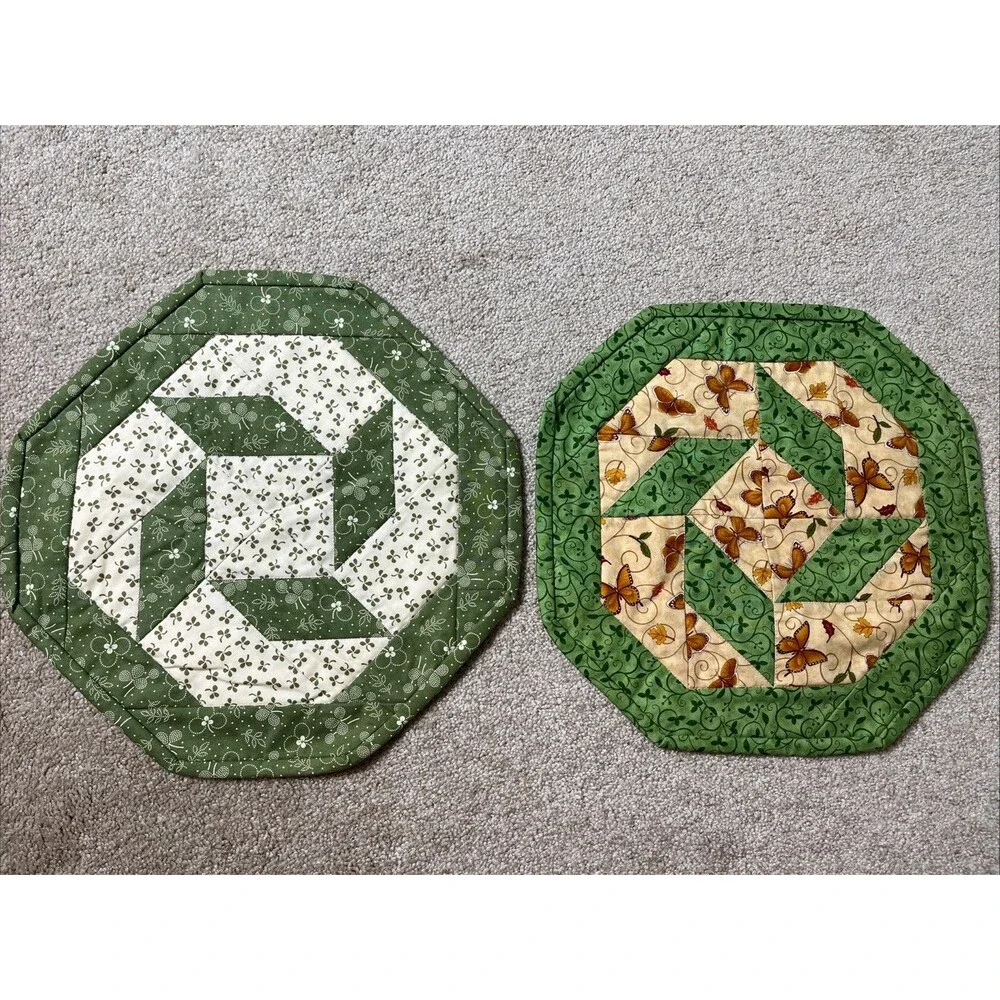 2Retro Patchwork Quilted Octagon Reversible Grn Floral TableMat Traymat Placemat